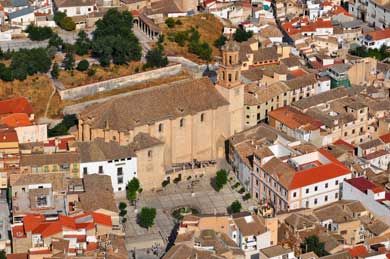 foto aerea d ela plaza mayor de baza en granada