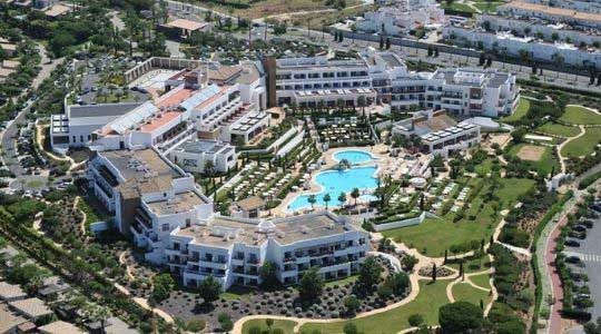 foto aerea de hotel en huelva